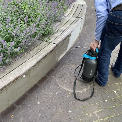 Eenvoudig aan te brengen met plantensproeier