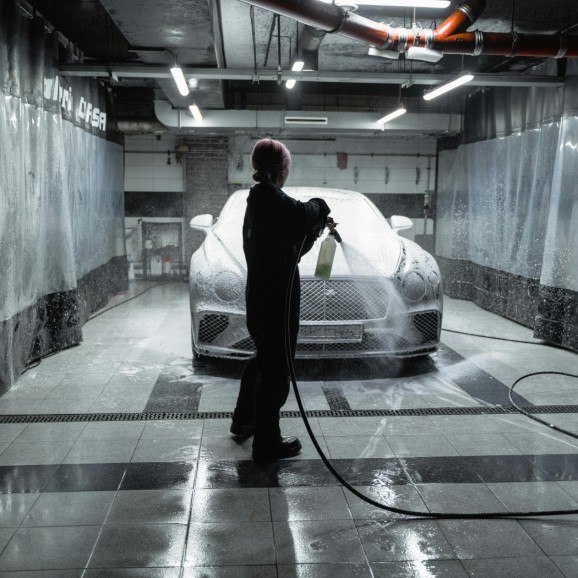 vuil op voertuigen  (1) (Foto) (Slide 2 van 4)