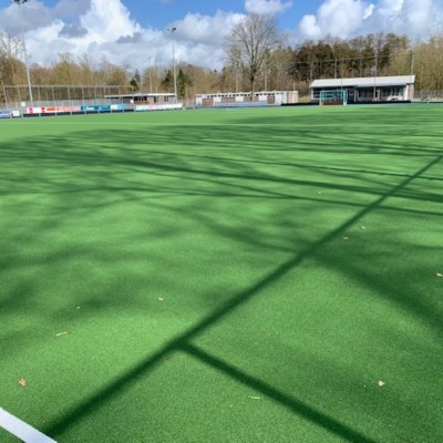 nieuwste dry pitch hockeyveld