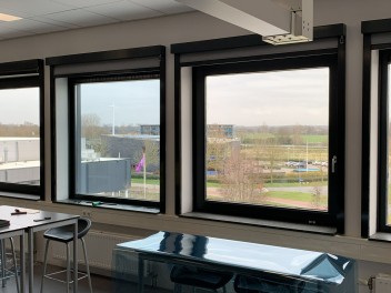 Links GlassShield - recht geen