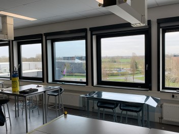 Klaslokaal beschermen tegen de warmte met GlassShield